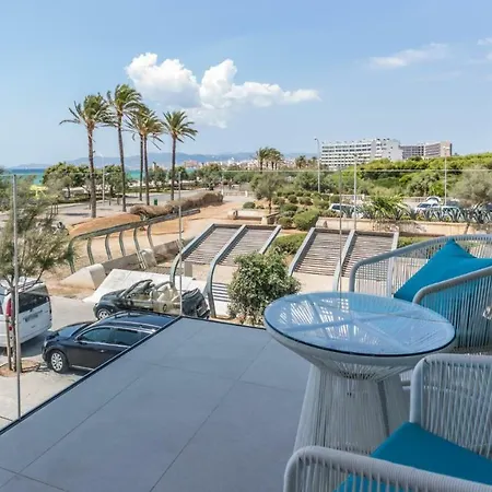 Aparthotel The Hype Beachhouse 2*